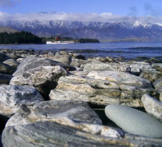 novy-zeland-queenstown-kukabara